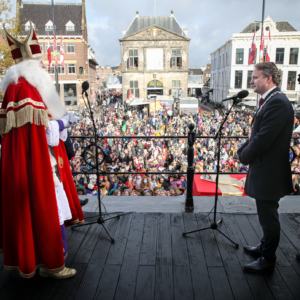 Sinterklaas bij Stadhuis